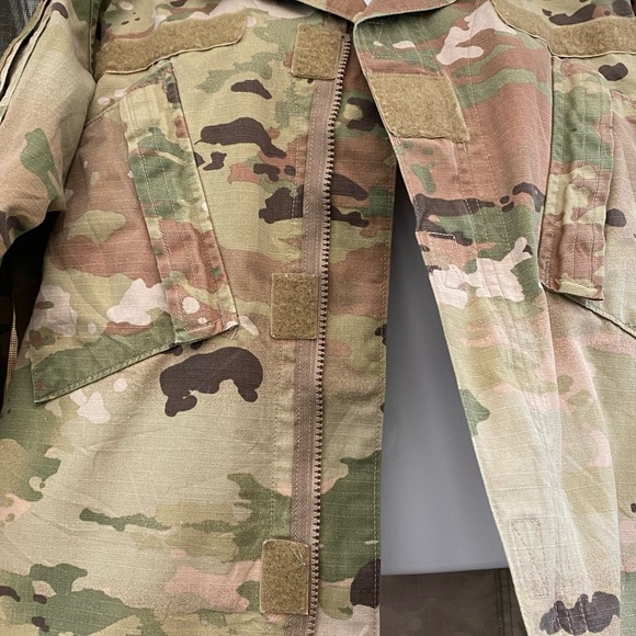 Authentic US Military Jacket, US Army Jacket - Picture 4 of 16